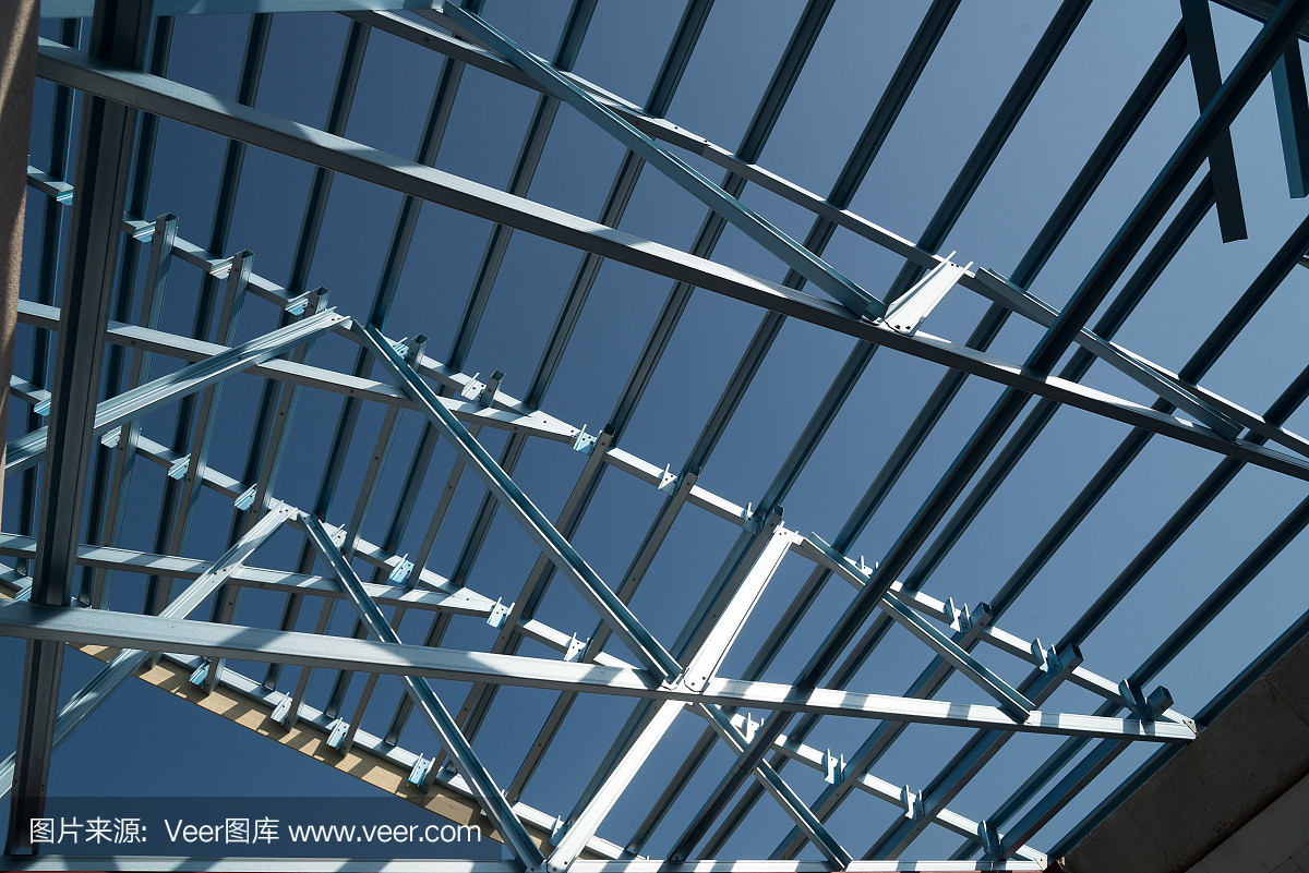 用于建筑结构的钢屋顶框架结构。